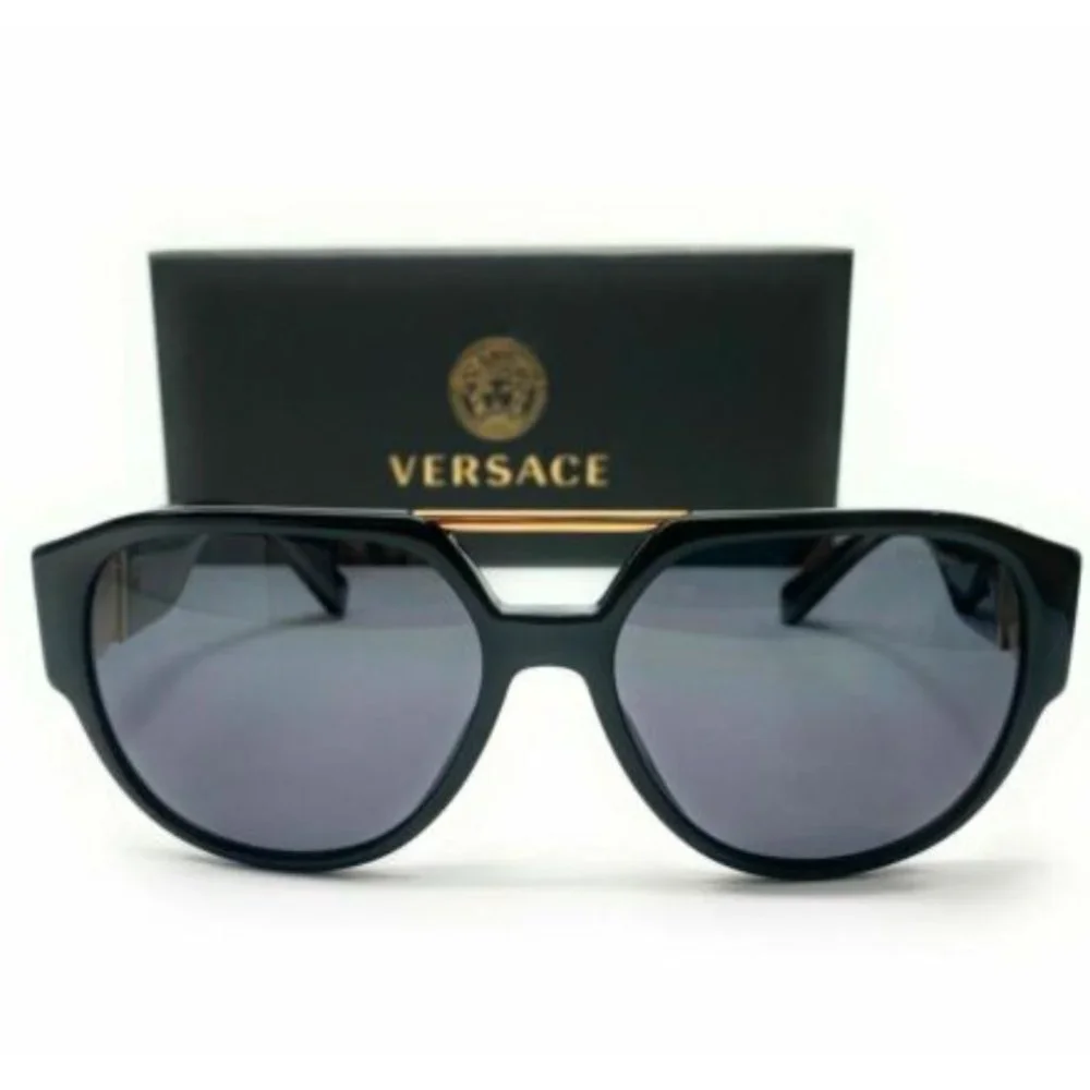 New Versace Men's Black Polarized Sunglasses!